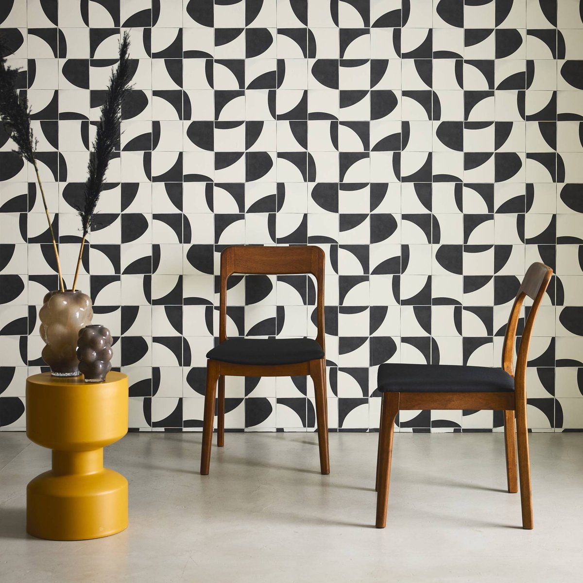 Chaise vintage bois d'hévéa et tissu (lot de 2) ELENA noyer, SWEEEK
