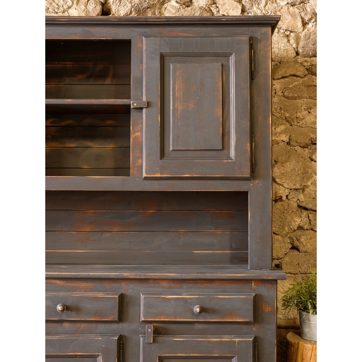 Grand buffet à deux corps en bois noir Gilbert N°1866 - Bon état noir, DEBONGOUT