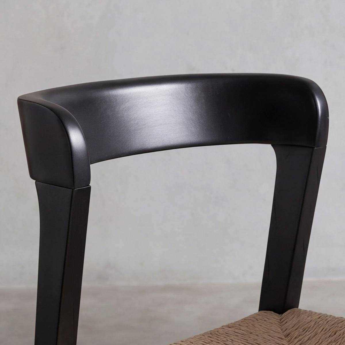 Chaise en bois de chêne AUREN noir, MADE IN MEUBLES