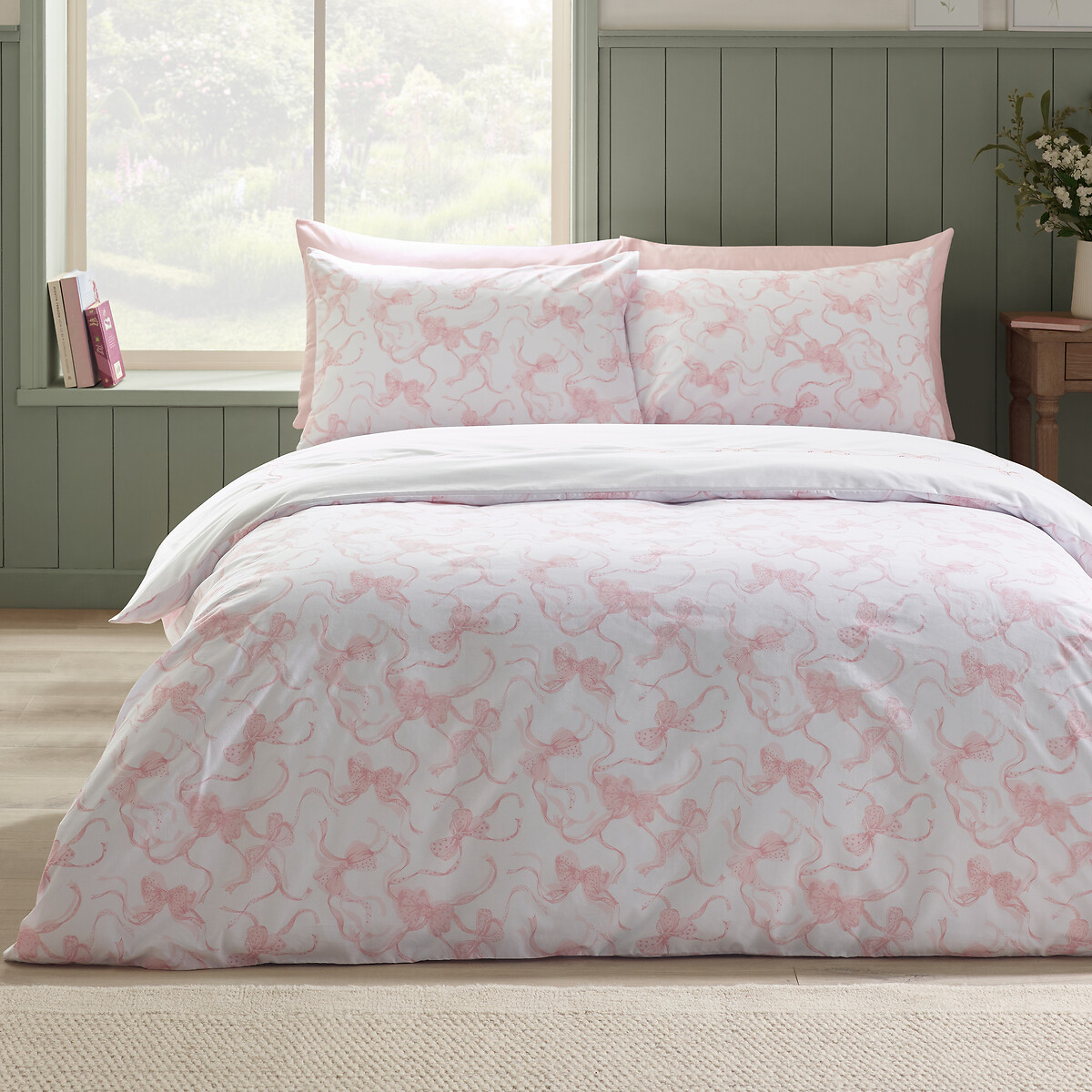 Bow Embroidery Duvet Cover and Pillowcase Set white/pink, CATHERINE LANSFIELD