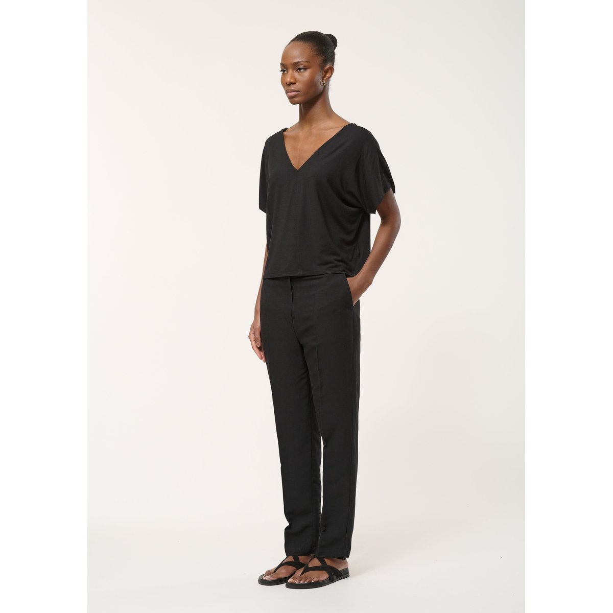 Pantalon cigarette noir, HUMILITY