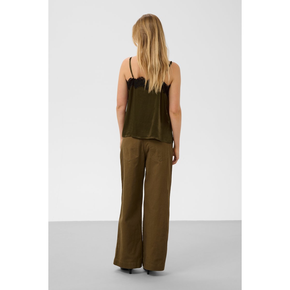 Blouse à manches courtes vert beech, SOAKED IN LUXURY