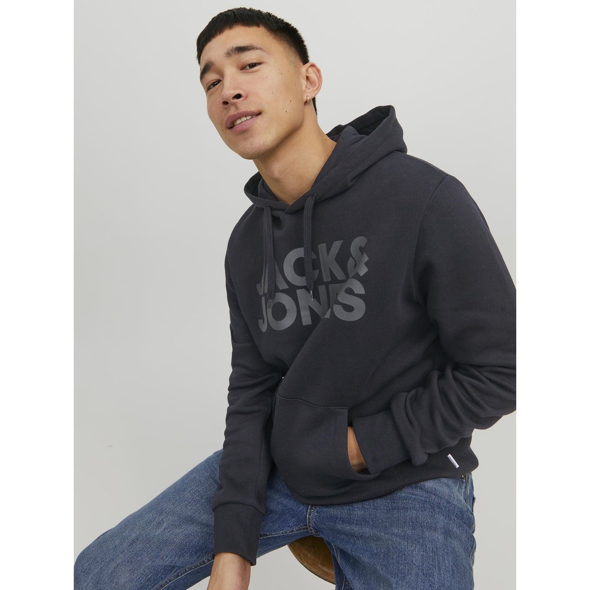 Sweat à capuche avec logo noir, JACK & JONES