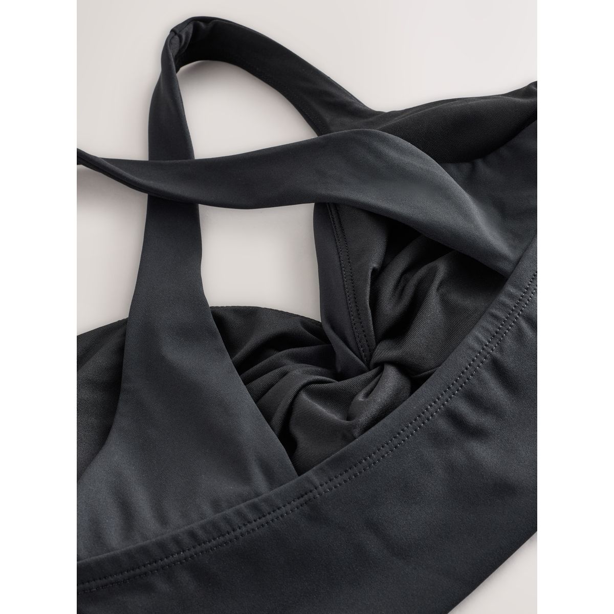 Brassière de sport croisée devant dd+ noir, NEXT