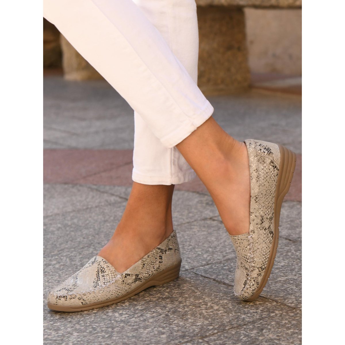 Mocassins largeur confort beige reptile, PEDICONFORT