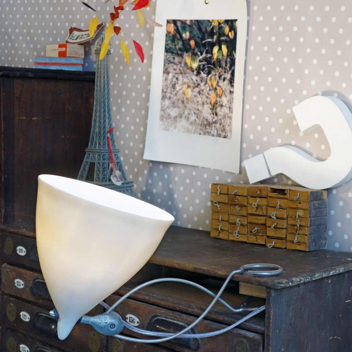 Lampe Cornette à Pincer Porcelaine blanc mat, TSE ET TSE ASSOCIÉES