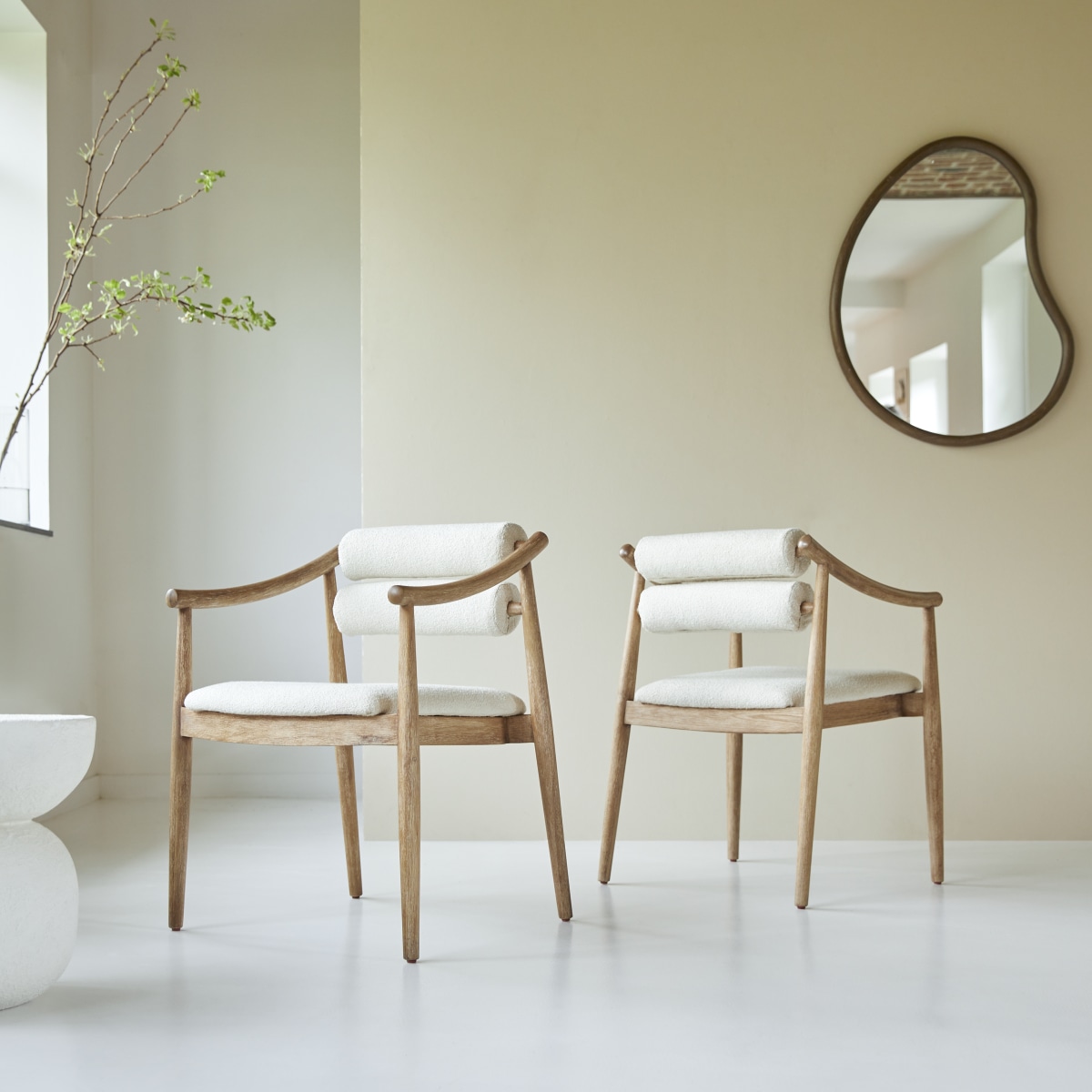 Fauteuil en Acacia massif, COLOMBE beige, TIKAMOON