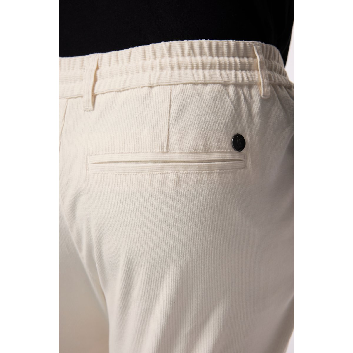 Pantalon chino en velours côtelé blanc cassé, JP1880