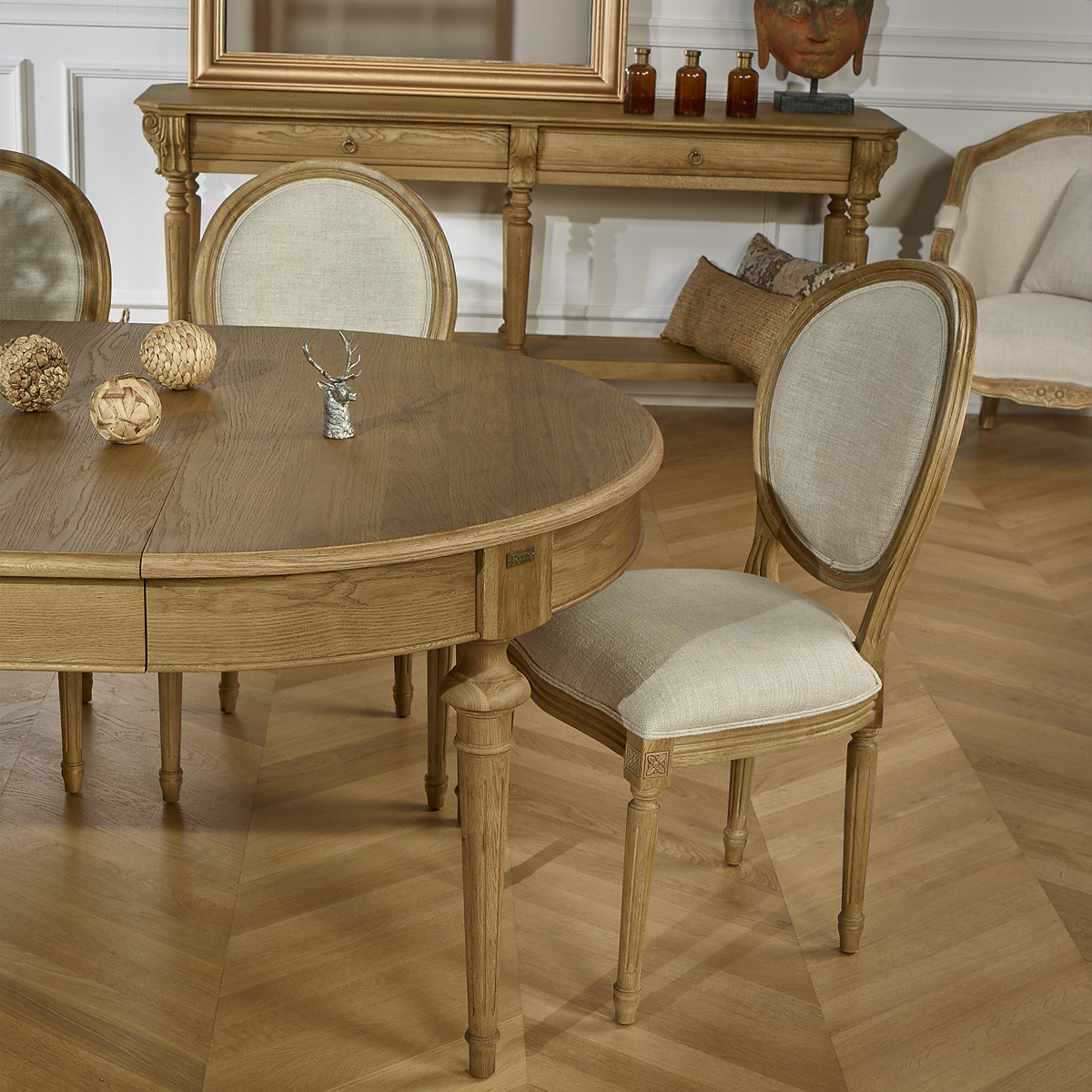 Table ovale en chêne 3 rallonges 4/10 couverts AMBRE marron, ROBIN DES BOIS