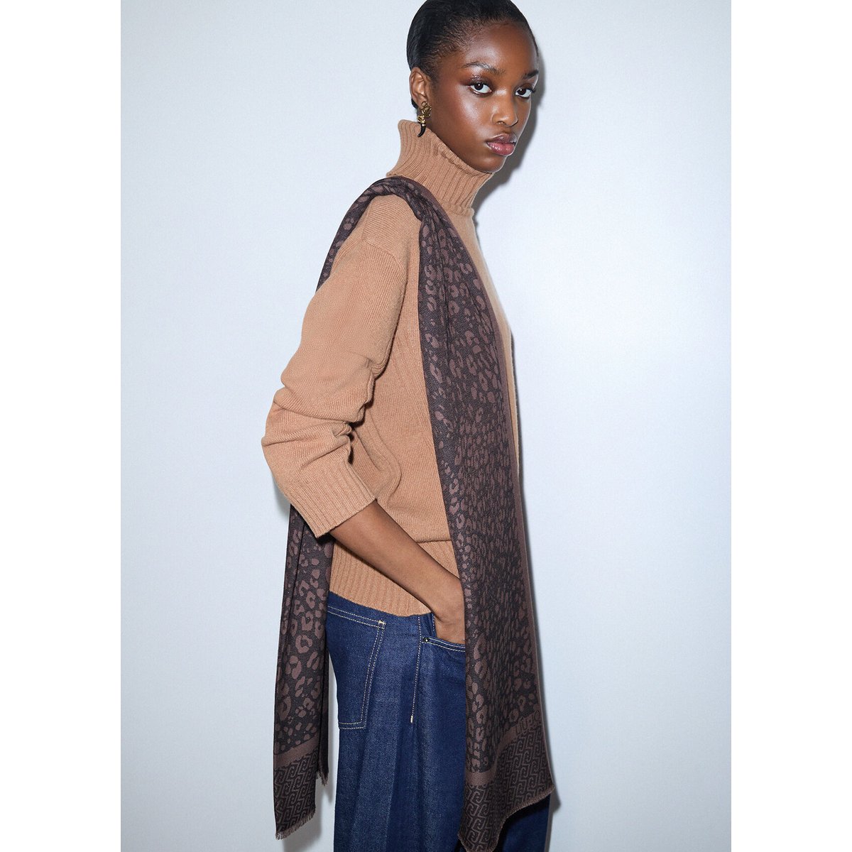 Étole jacquard imprimé animal avec logo noir, LIU JO