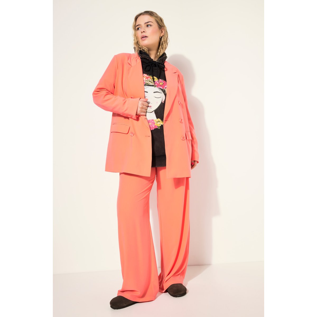 Blazer coupe Straight Fit. Double rangée flamant, STUDIO UNTOLD