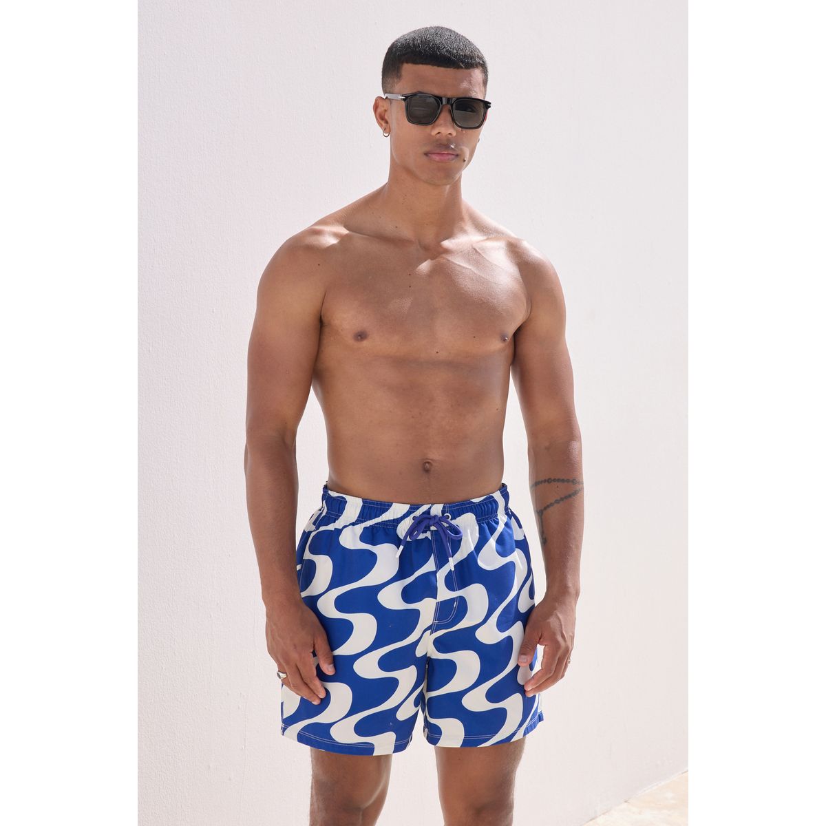 Short de bain imprimé vague bleu marine, NEXT