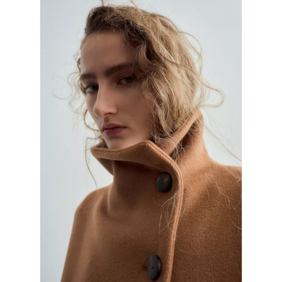 Manteau laine mélangée col cheminée marron moyen, MANGO