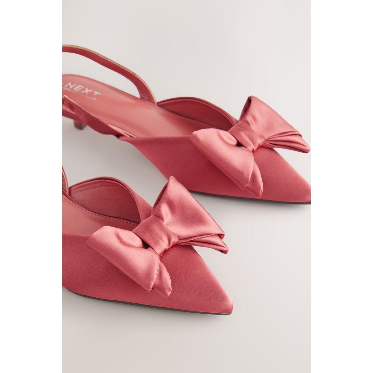 Chaussures à bride arrière nœud rose, NEXT