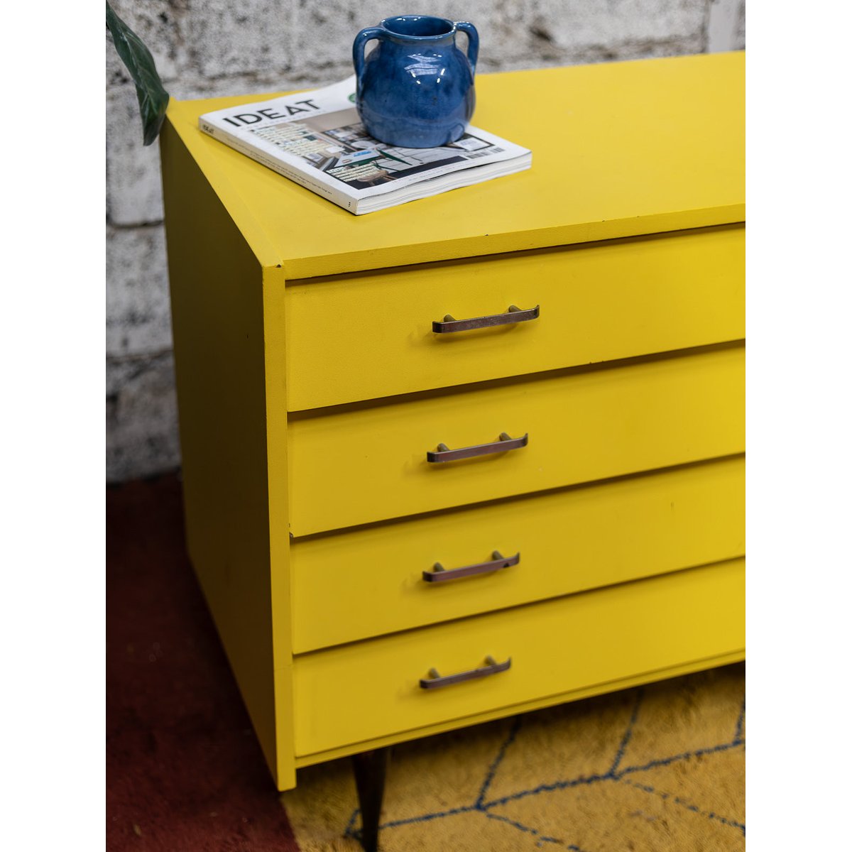 Commode jaune citron Olga N°1128 - Bon état argenté, DEBONGOUT