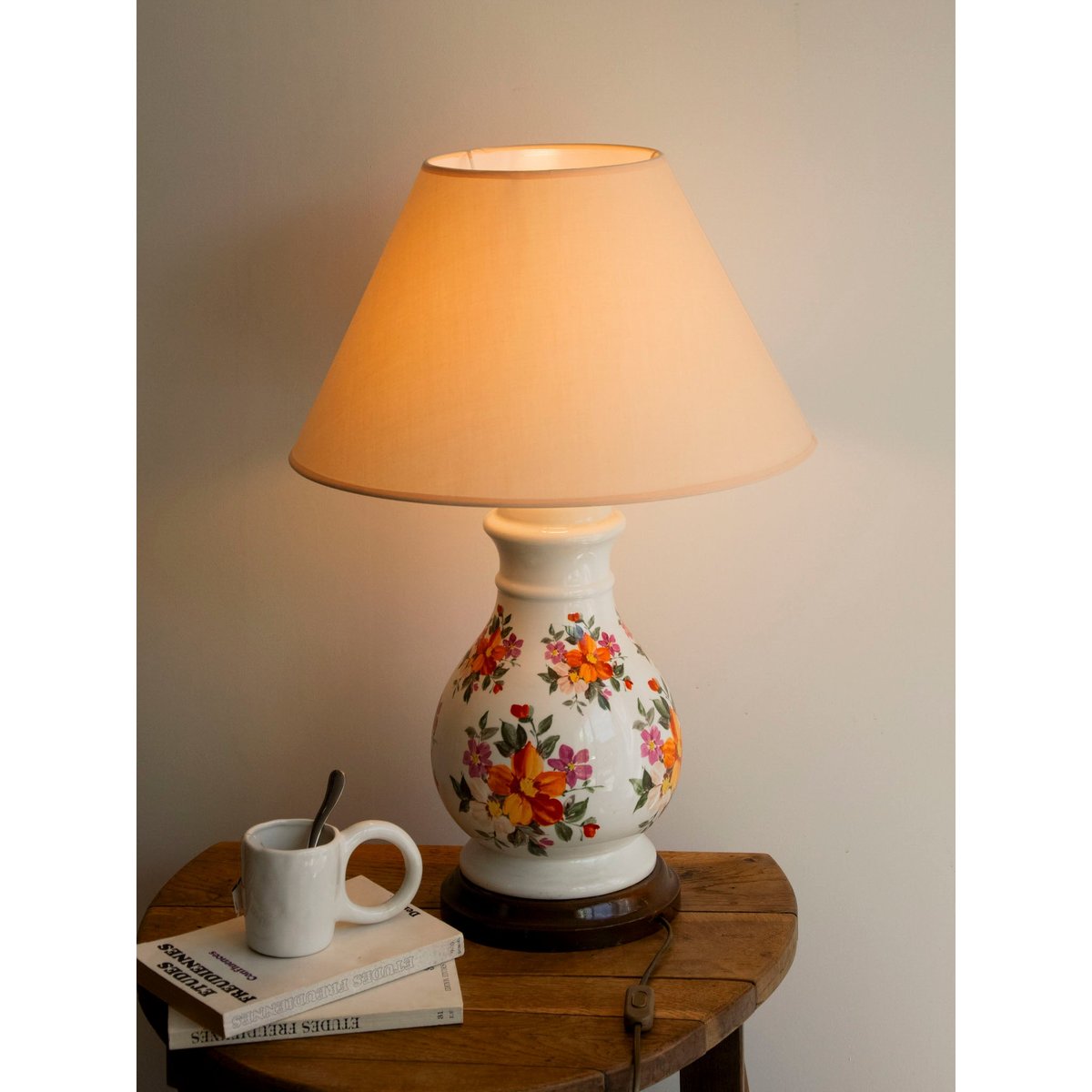 Grande lampe en céramique Suzanne N°649 - Bon état beige, DEBONGOUT