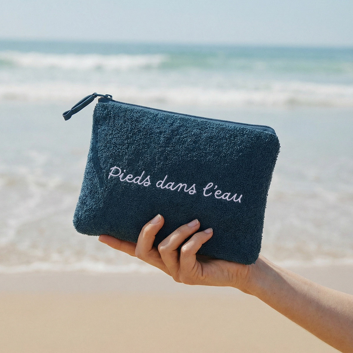 Trousse de plage "PIEDS DANS L'EAU" Denim BAHAMAS denim, SENSEI MAISON