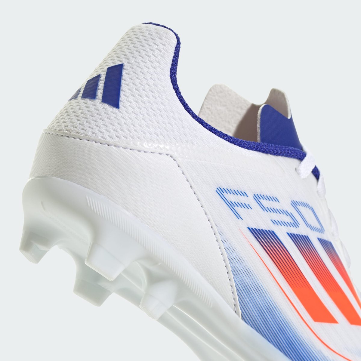 Chaussure à crampons F50 League Terrain souple/Multi-surfaces Enfants cloud white / solar red / lucid blue, adidas Performance