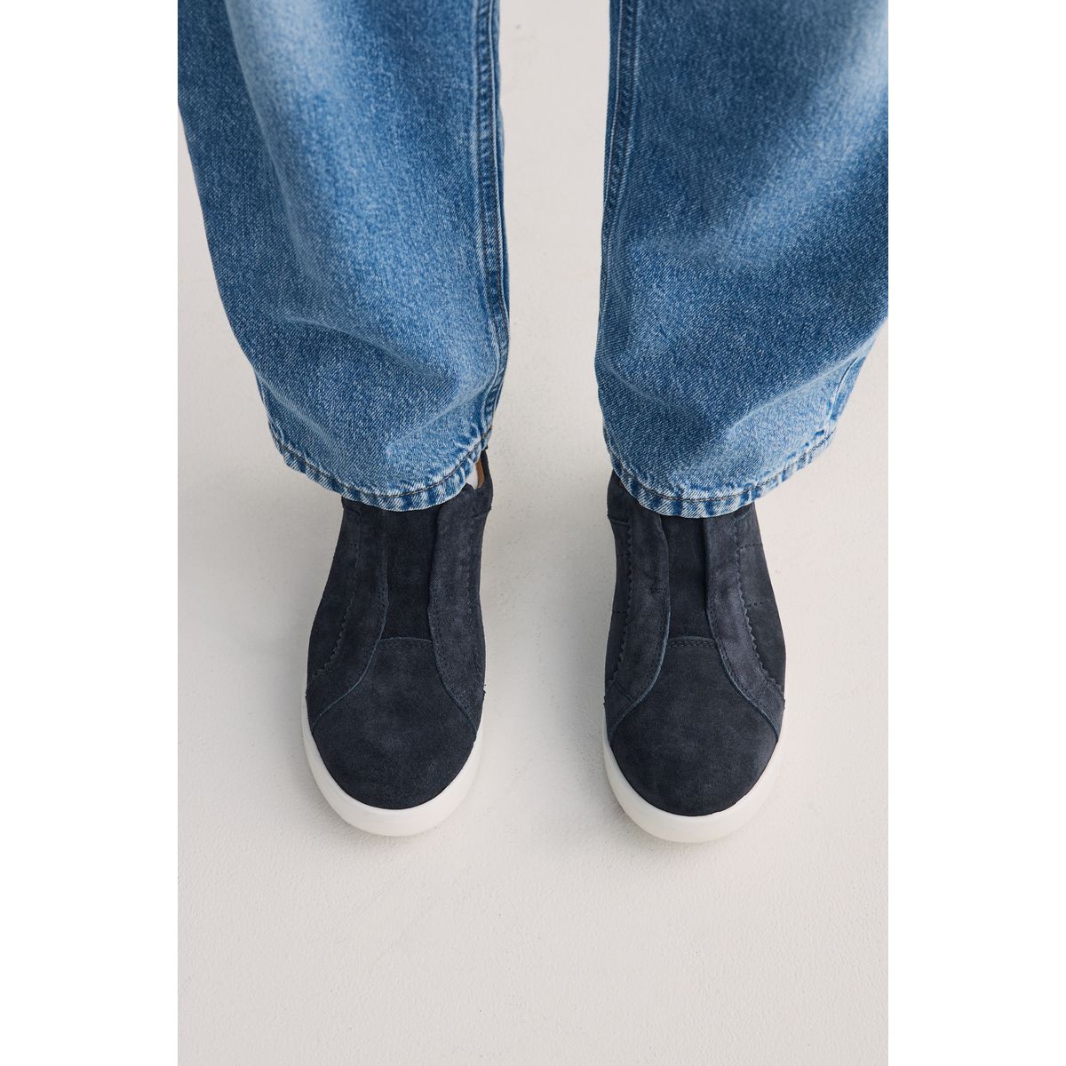 Baskets en cuir haut de gamme sans lacets Signature bleu marine, NEXT