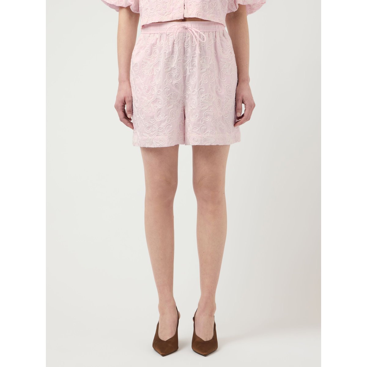 Short violet - ballerina1, YAS
