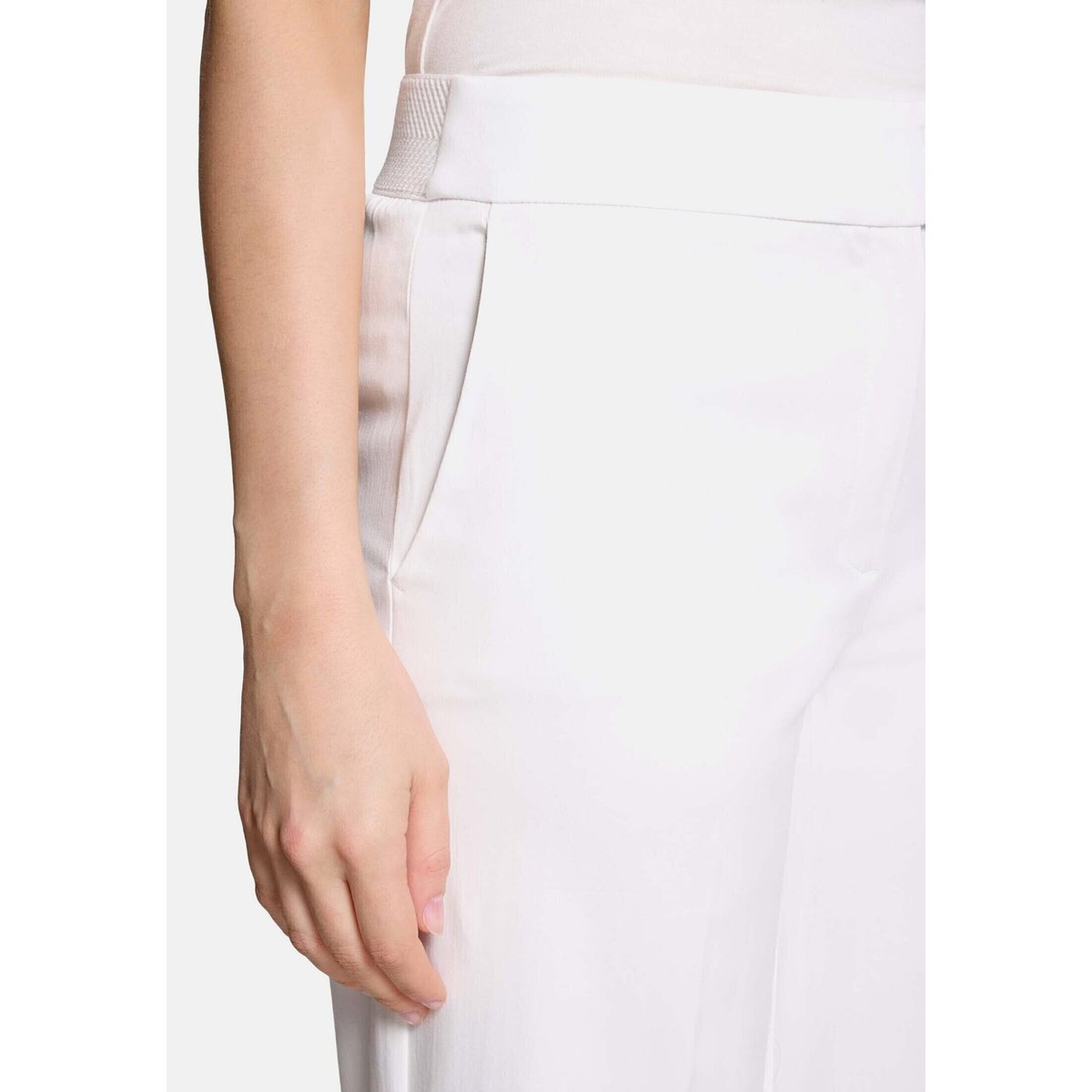 Pantalon business à plis repassés blanc, BETTY BARCLAY