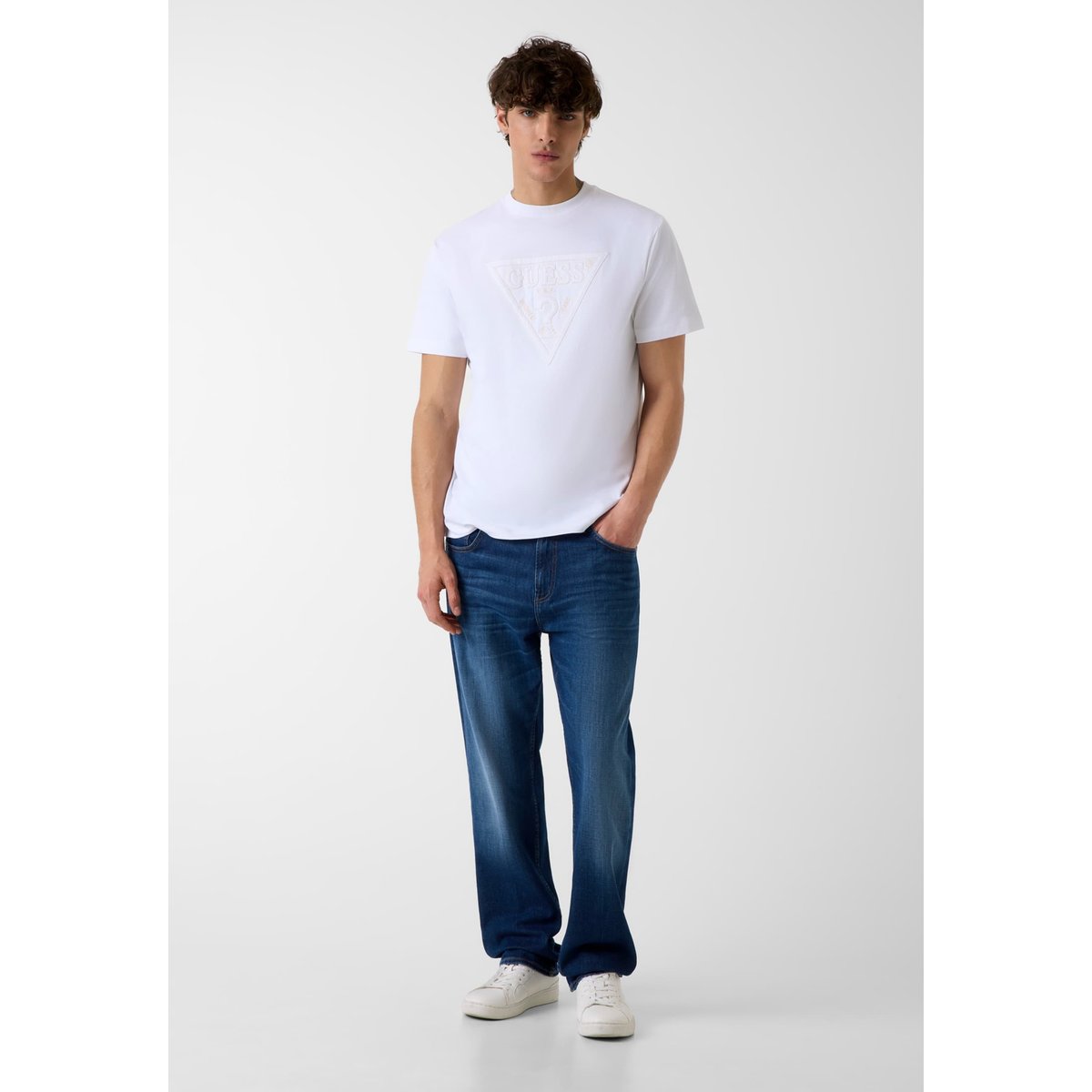 T-Shirt Avec Logo Triangle blanc, GUESS