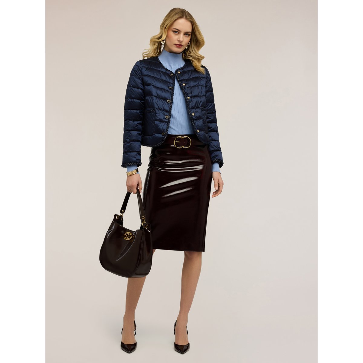 Veste matelassée légère avec passementerie bleu, MOTIVI