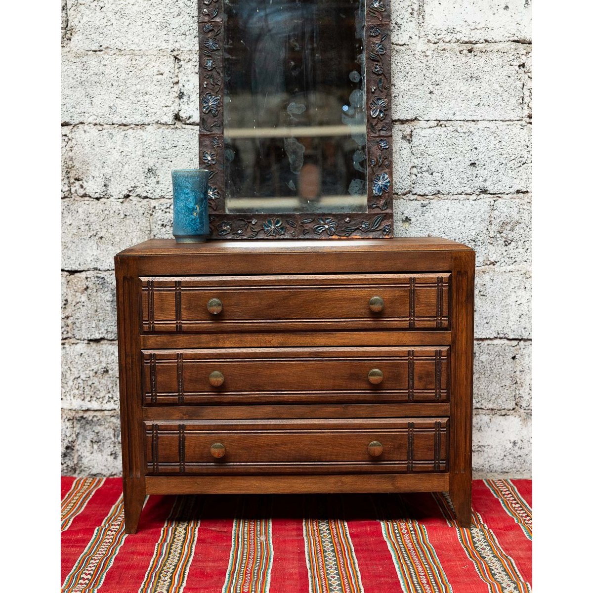Chaleureuse commode Garance N°712 - Bon état bois foncé, DEBONGOUT
