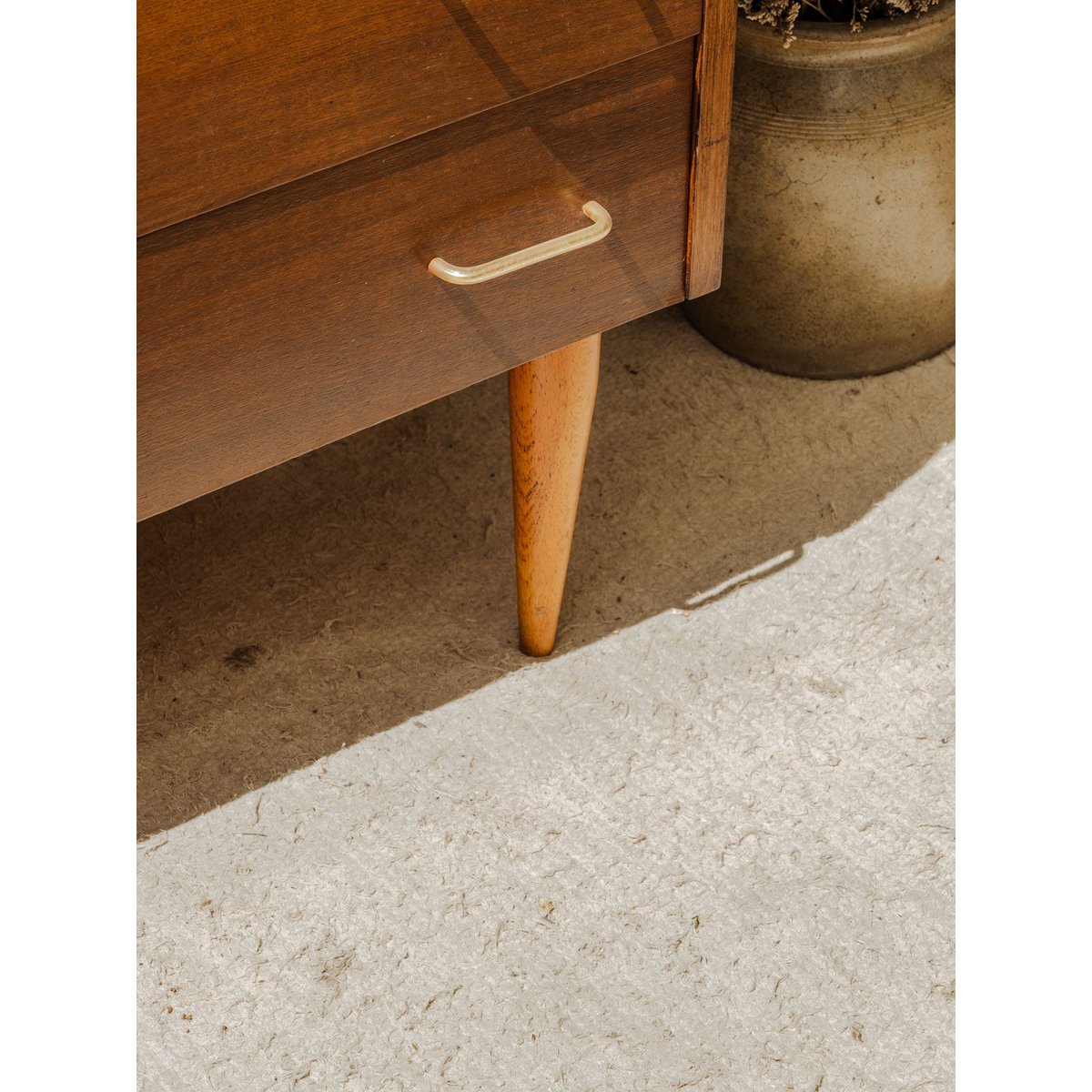 Commode en bois Olga N°676 - Bon état bois foncé, DEBONGOUT