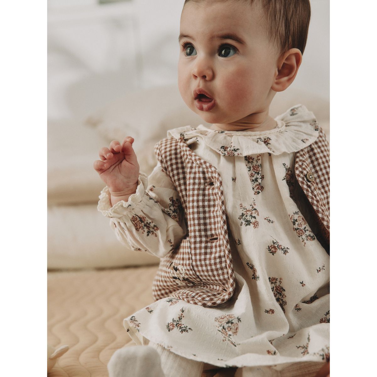 Ensemble robe, gilet et collant, 3 pièces écru à imprimé fleurs, NEXT