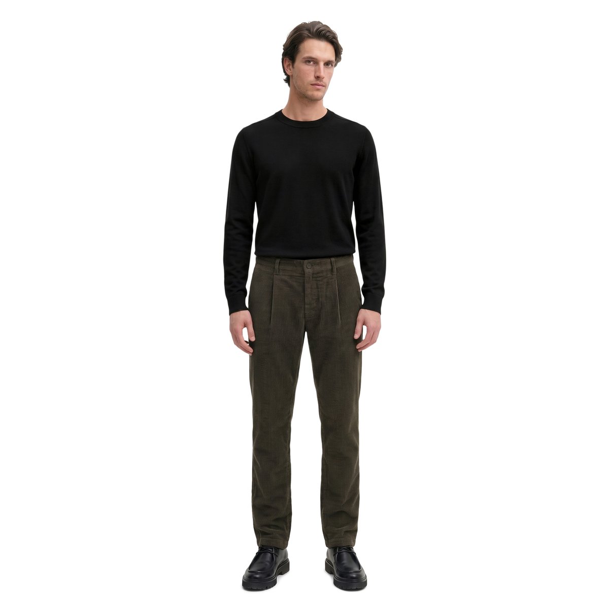 Pantalon en velours côtelé modèle Osby, à plis et coupe fuselée en pur coton biologique noir, MARC O'POLO