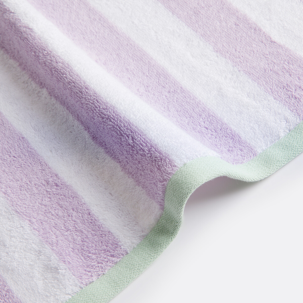 Badetuch Dani, Frottee (500 g/m²) flieder/weiss, LA REDOUTE INTERIEURS