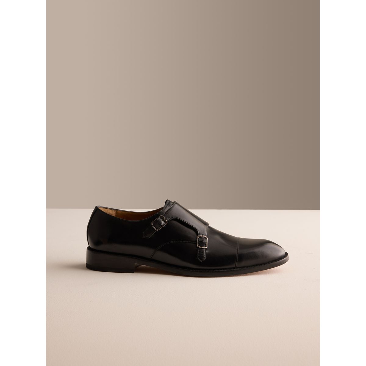 Chaussures richelieu à boucles/semelle cuir signature noir, NEXT