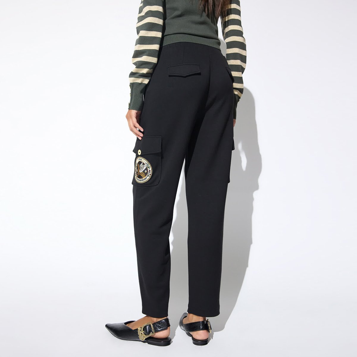 Pantalon cargo à cordon et écusson aviateur noir, LOLA CASADEMUNT