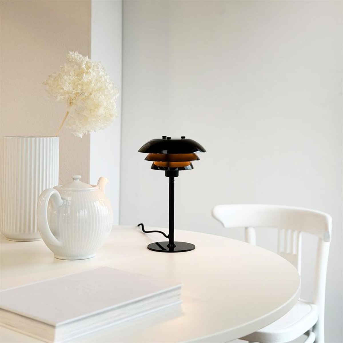 Lampe de table SIXTEEN noir, DYBERG LARSEN
