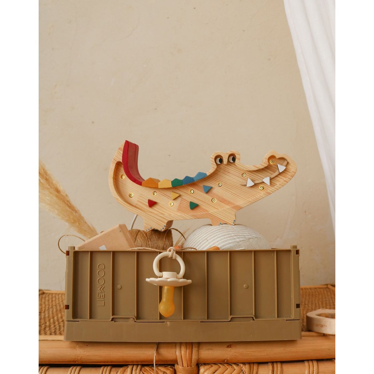 Petite Lampe Veilleuse Crocodile bois vert, LITTLE LIGHTS