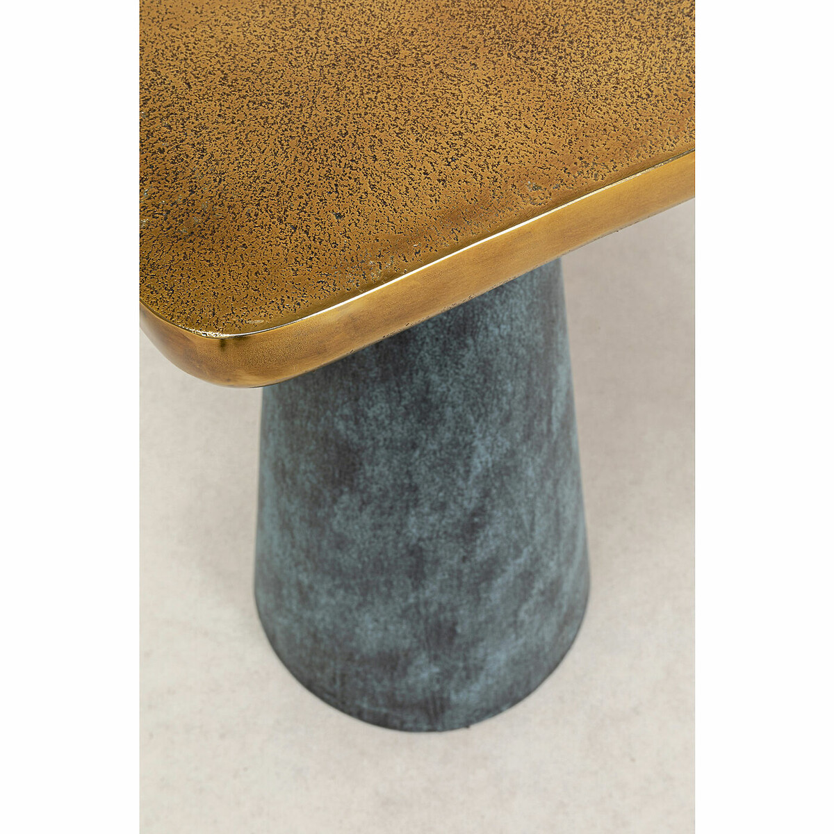 Table d appoint Cora 35x35cm doré, KARE DESIGN