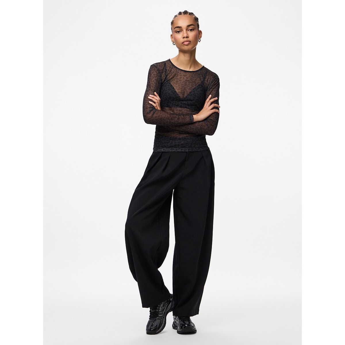 T-shirt a maniche lunghe fantasia nero , PIECES