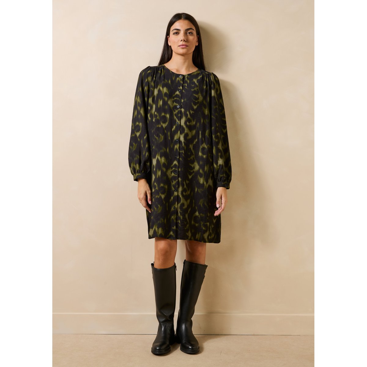 Robe courte boutonnée manches longues imprimée kaki, LA FEE MARABOUTEE