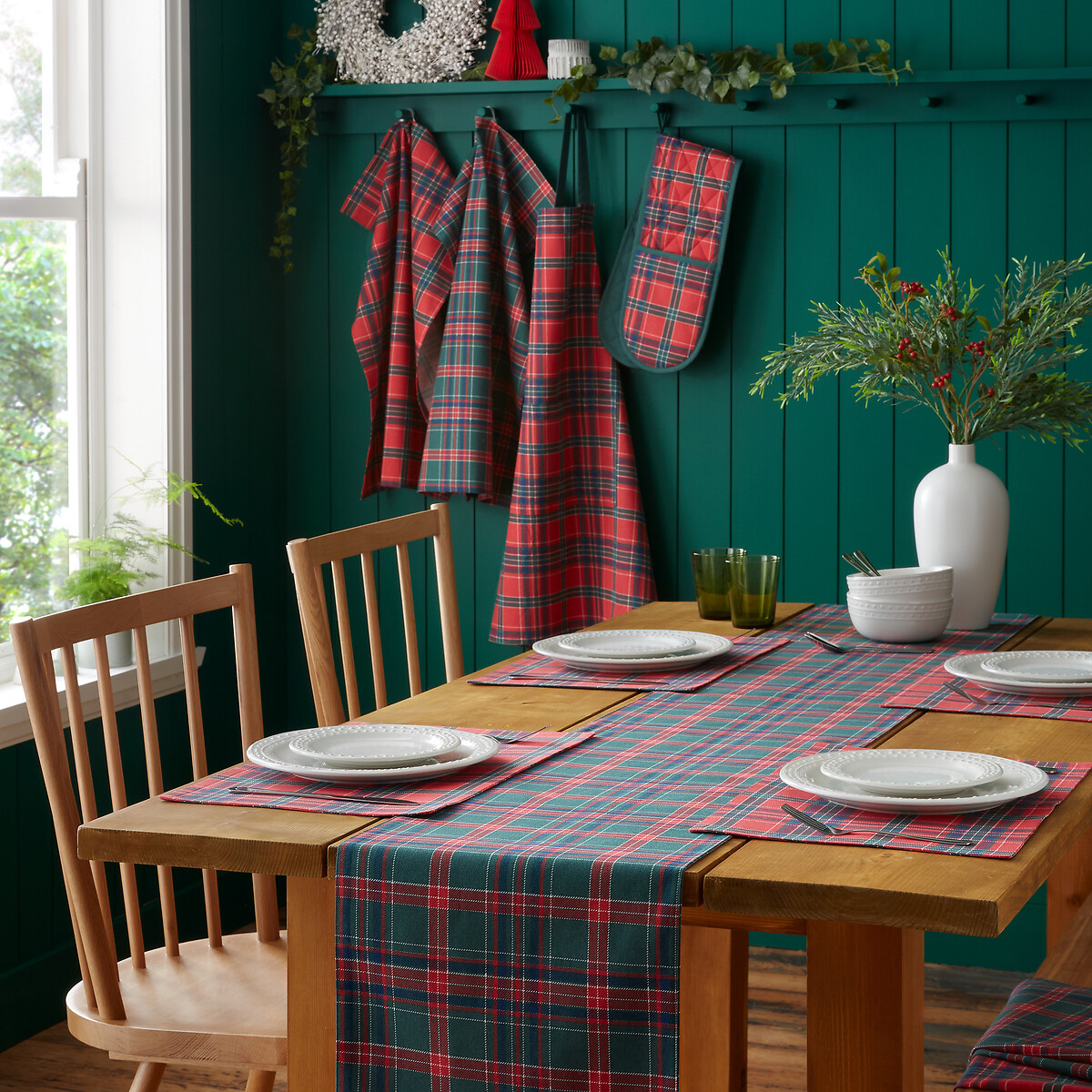 Tartan Check Christmas Cotton Dining Placemat 4 Pack red/green, CATHERINE LANSFIELD