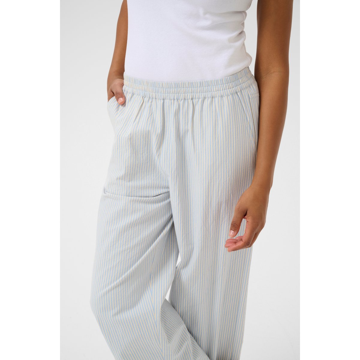 Pantalon casual bleu nantucket breeze/blanc stripe, KAFFE