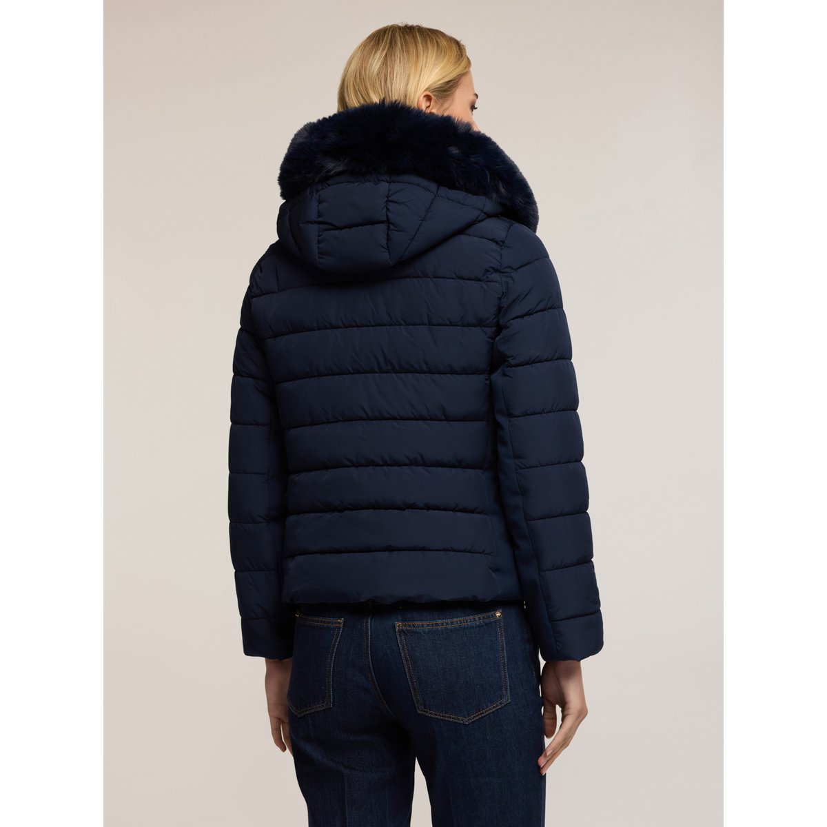 Veste matelassée courte à capuche bleu, MOTIVI