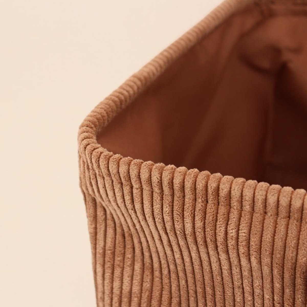 Cube de rangement en velours 31x3cm marron, ORNAMI