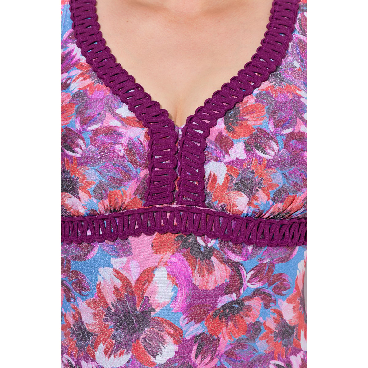 Maillot de bain à bonnets souples. Motif rojo hibisco, ULLA POPKEN