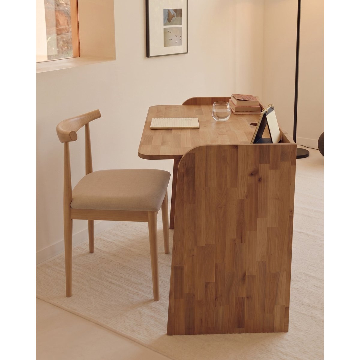 Bureau en bois d'aulne coloris noyer naturel, HANNUN