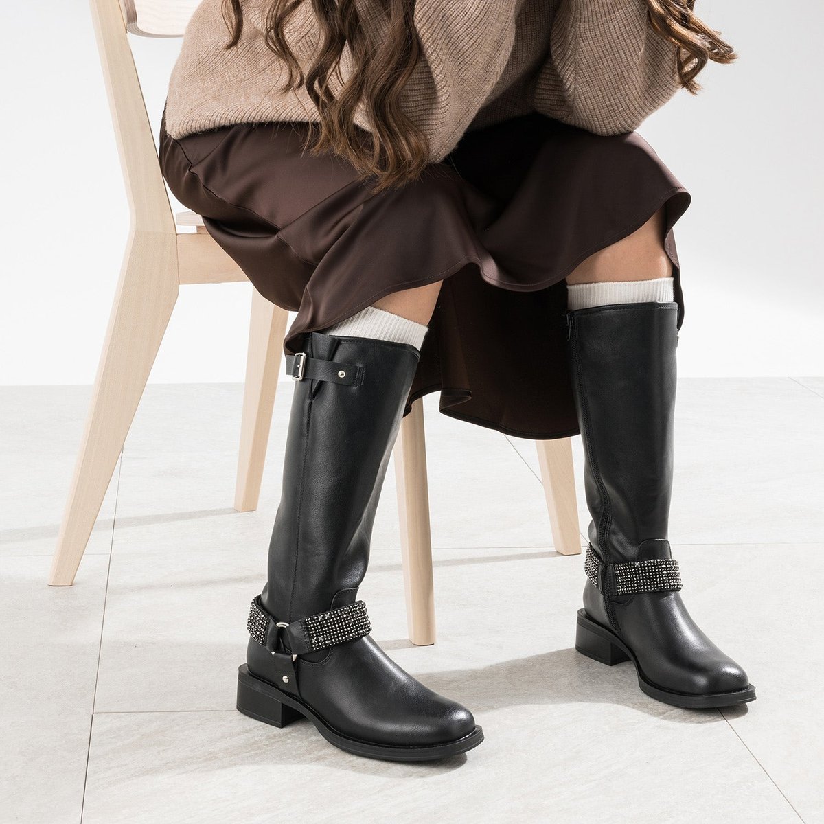 Botte Plate RAMIA noir, TEXTO