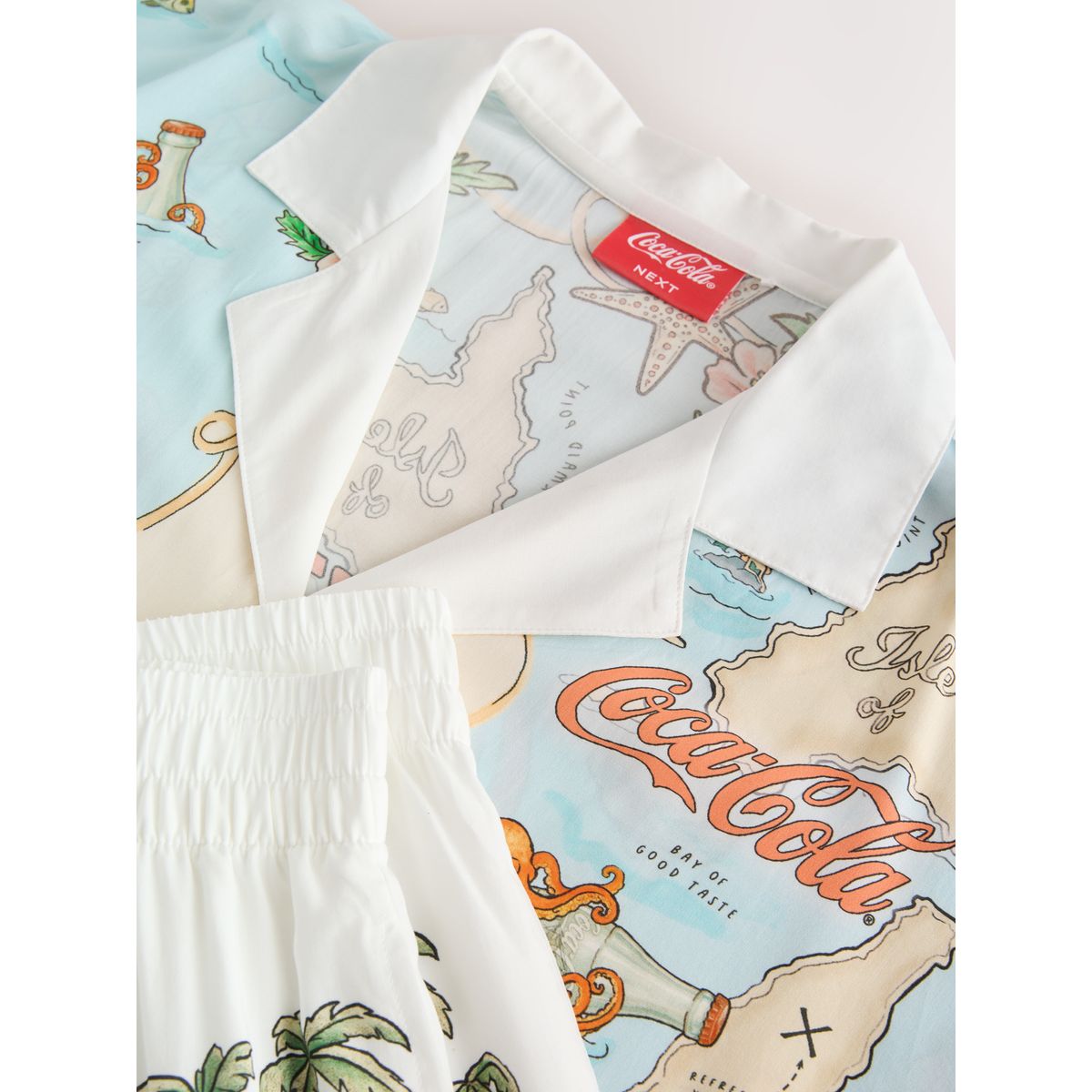 Ensemble pyjama avec short boutonné coca cola bleu clair, NEXT