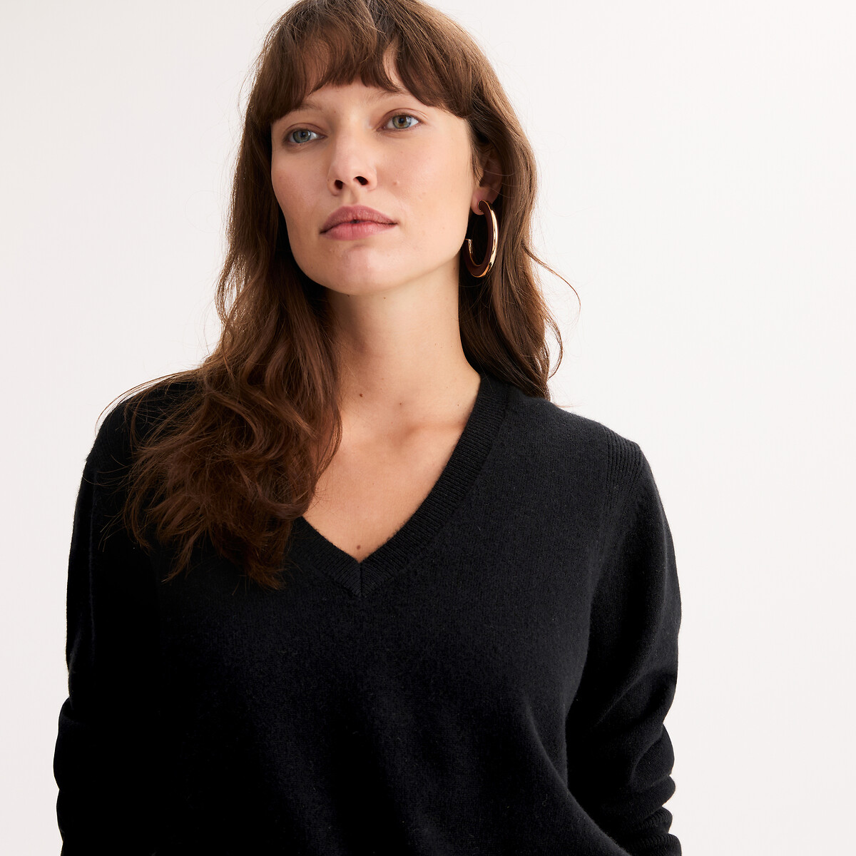 Pull en cachemire col V, en fine maille noir, ANNE WEYBURN
