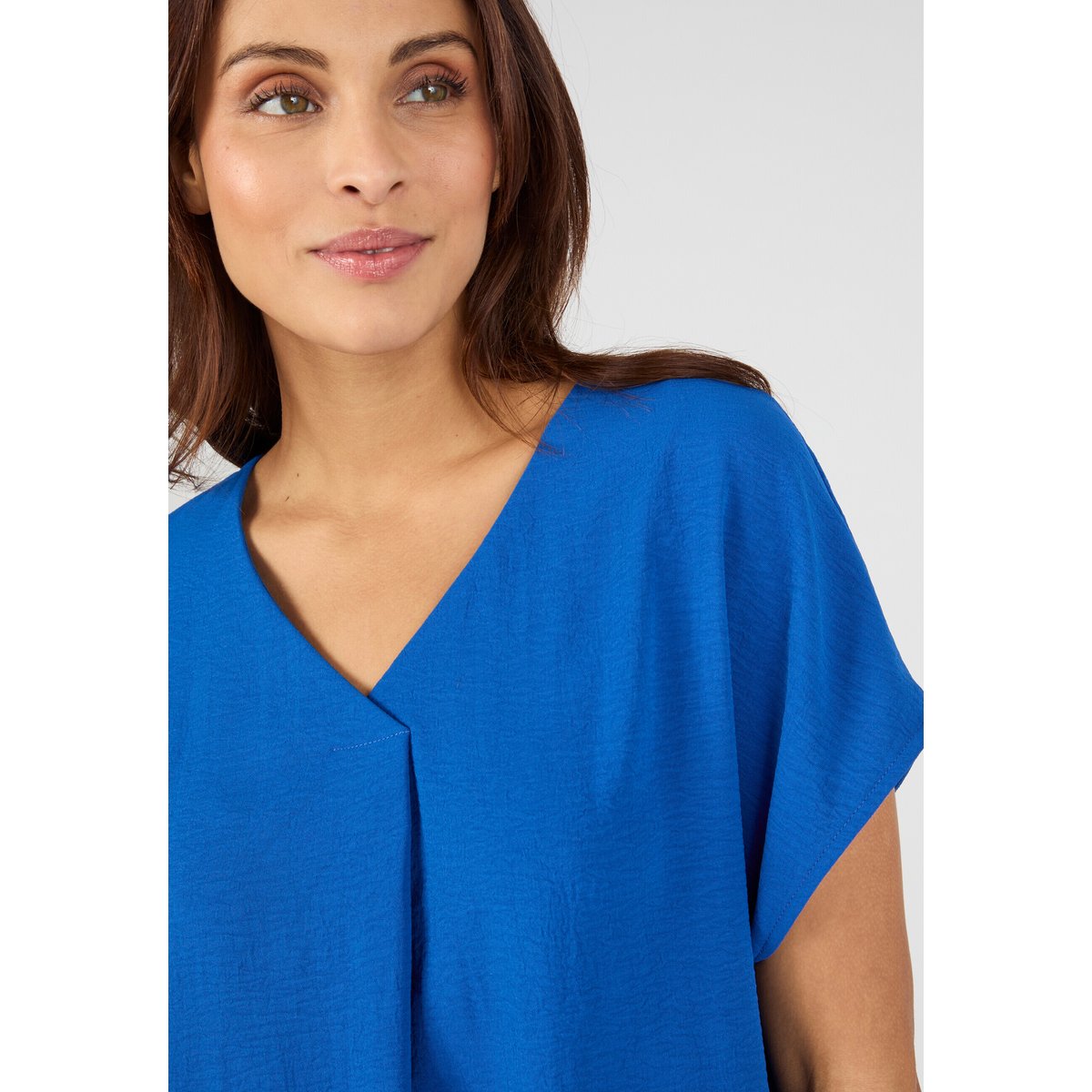 Blouse satinée effet reliefé bleu, DAMART