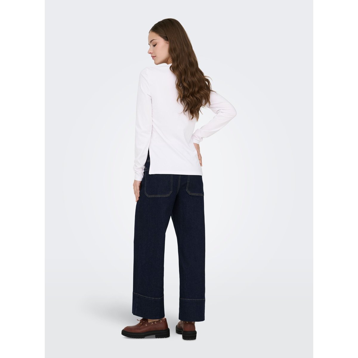 Top white, ONLY